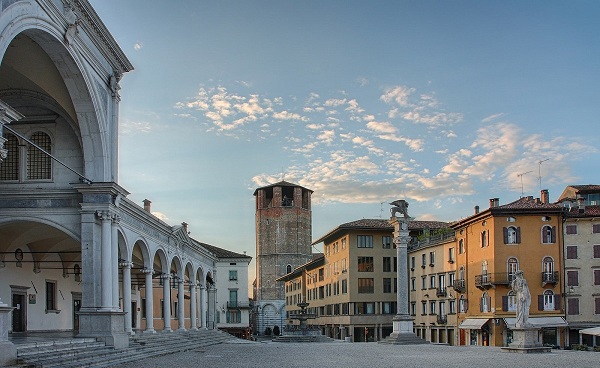 it-alpe-adria Piazza della Liberta in Udine Italien